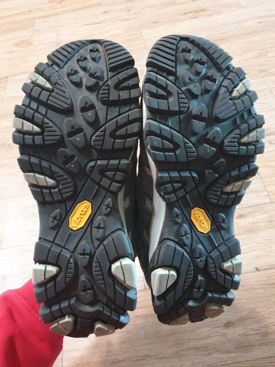 MERRELL メレル