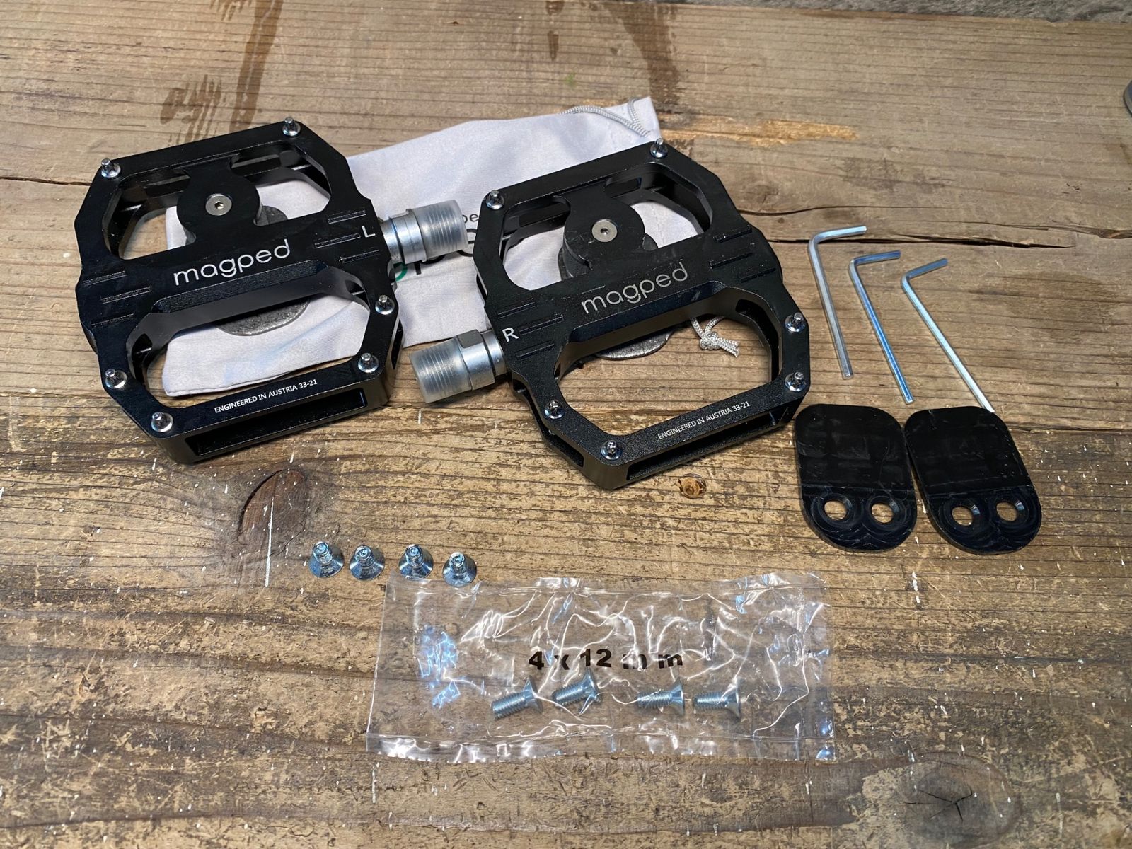 IO396 マグペド MAGPED SPORT2 ビンディングペダル 黒