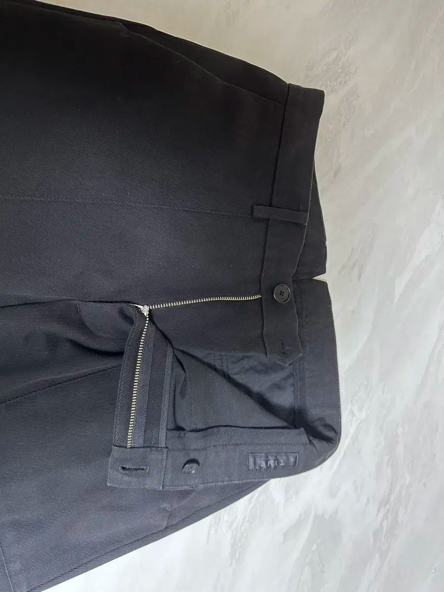 綿 クロップドパンツ