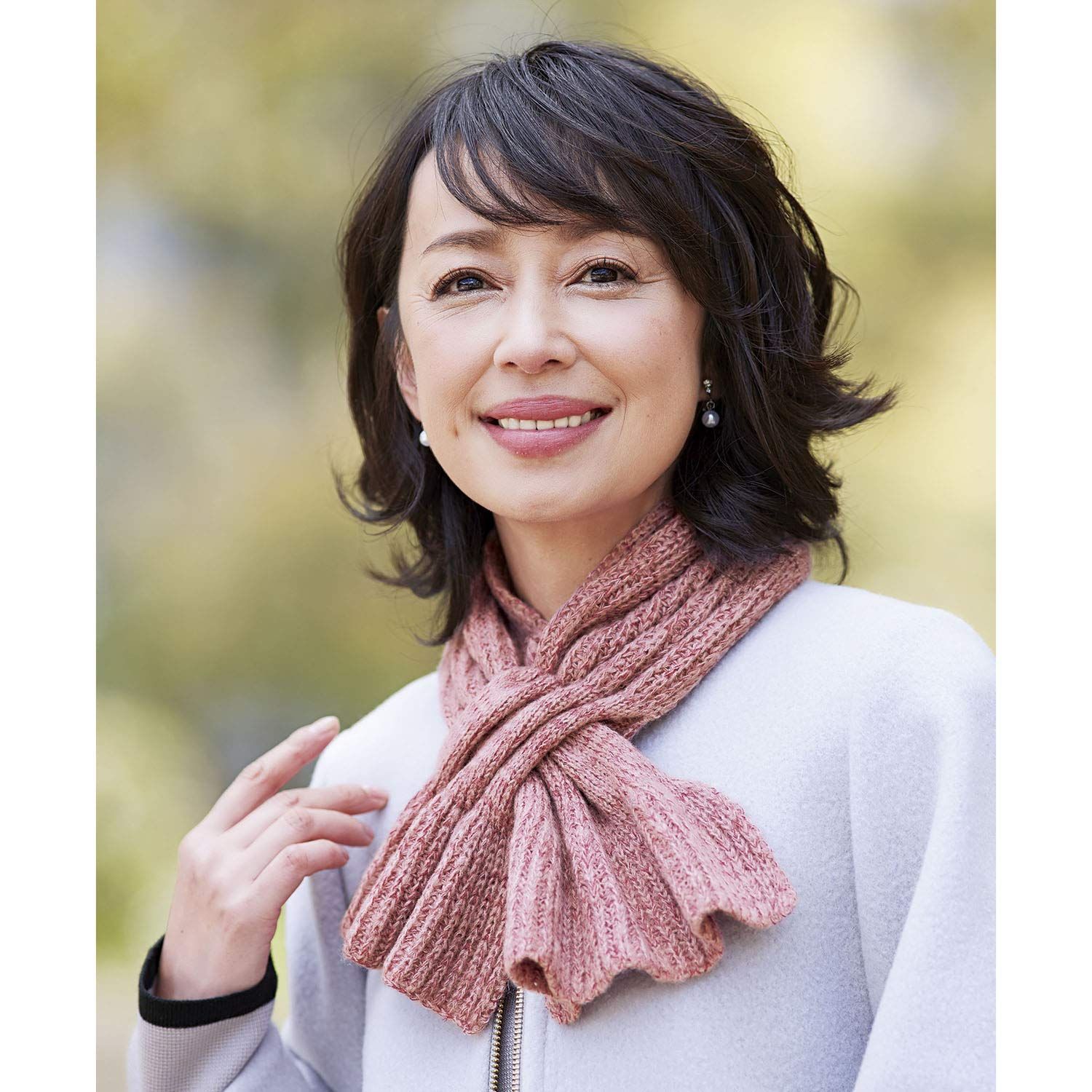 コジット 通すだけ華やかニットマフラー