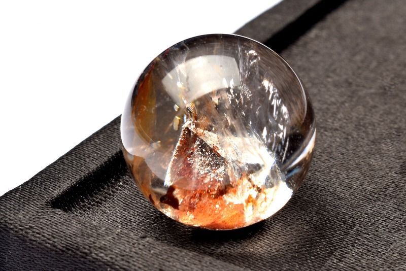 1点物】希少 クォーツインクォーツ(貫入水晶) 21mm 丸玉(台座