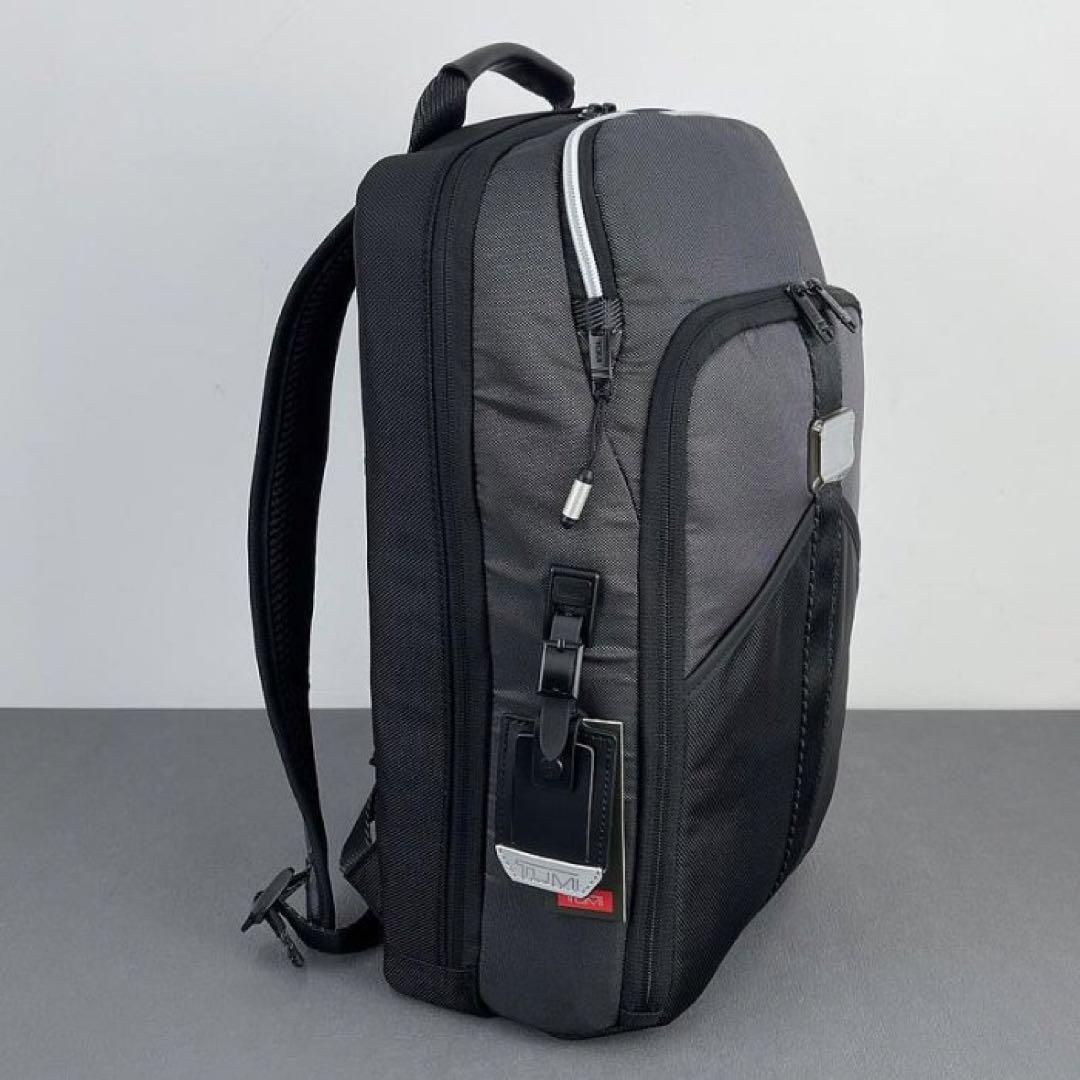 新品未使用 TUMI Esports 2325006 プロ・17”・バックパック グレー - メルカリ