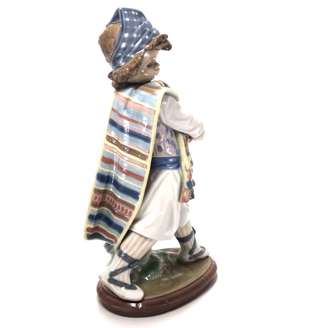 美品】Lladro リヤドロ／バレンシアの花 ブーケを持つ少年／1526