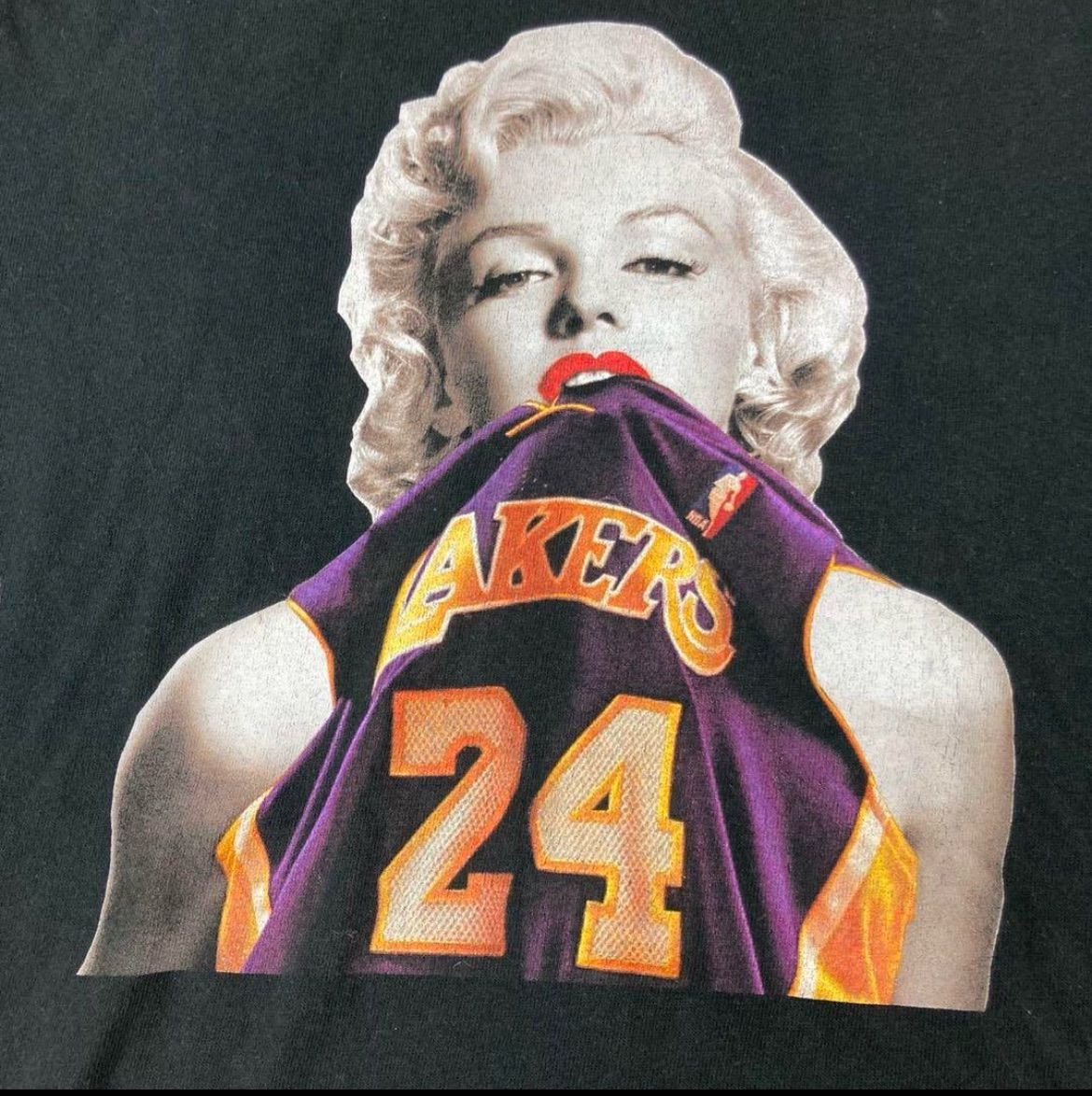NIKE　ナイキ　コービーブライアント　レイカーズ　Tシャツ　半袖　M　レア ロサンゼルス・レイカーズ Nike ギフトオブコービー Tシャツ