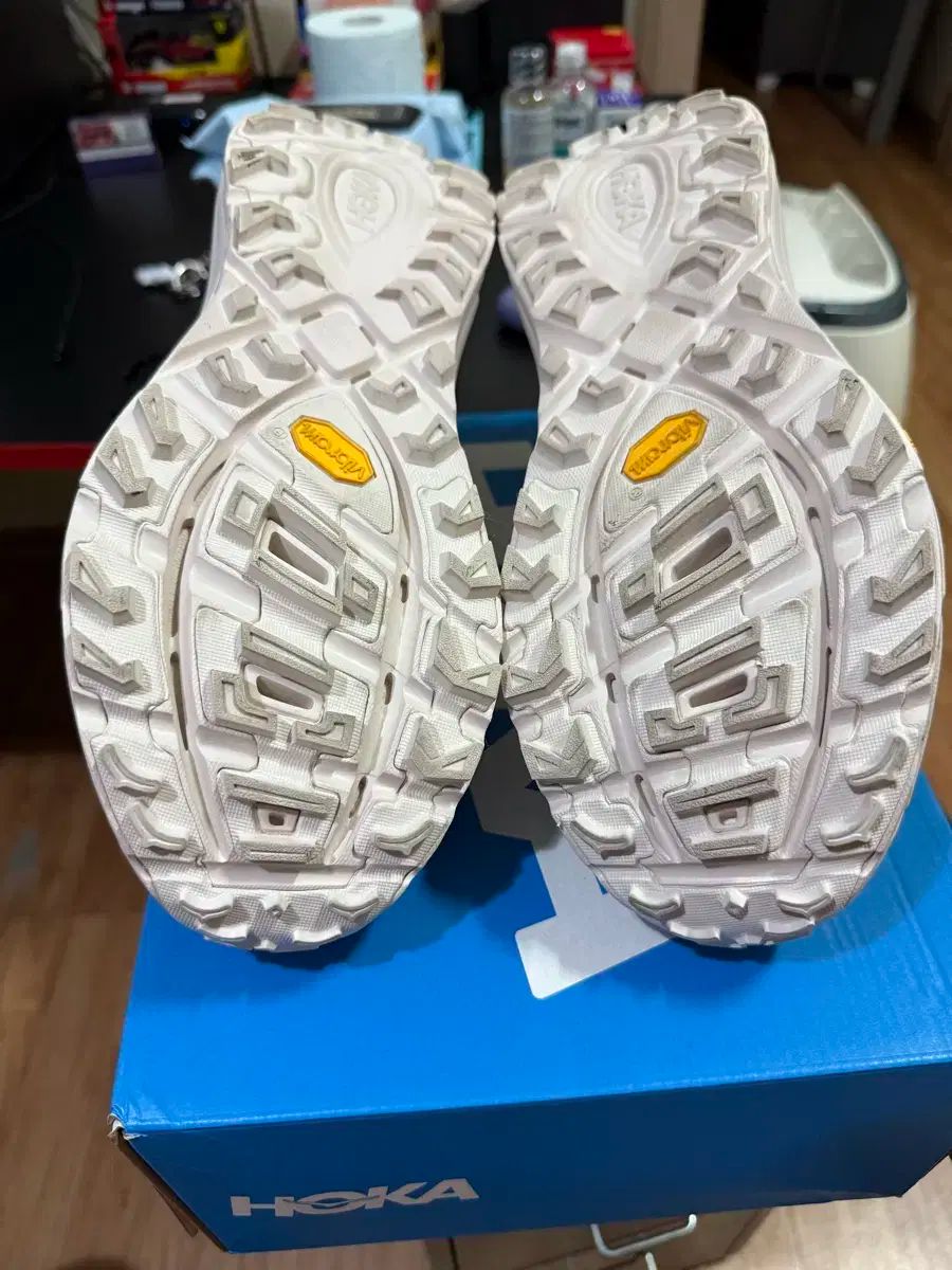 クリーム スタッコ