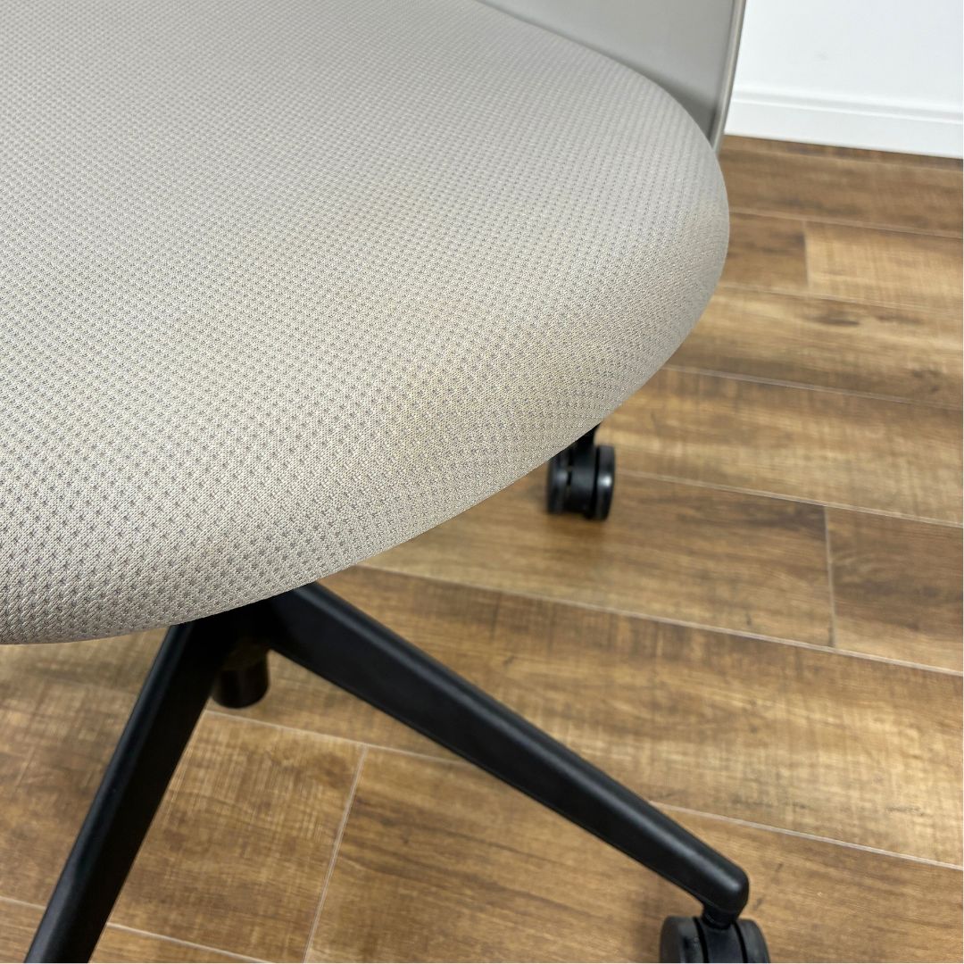 ミディアムアッシュ グレージュ