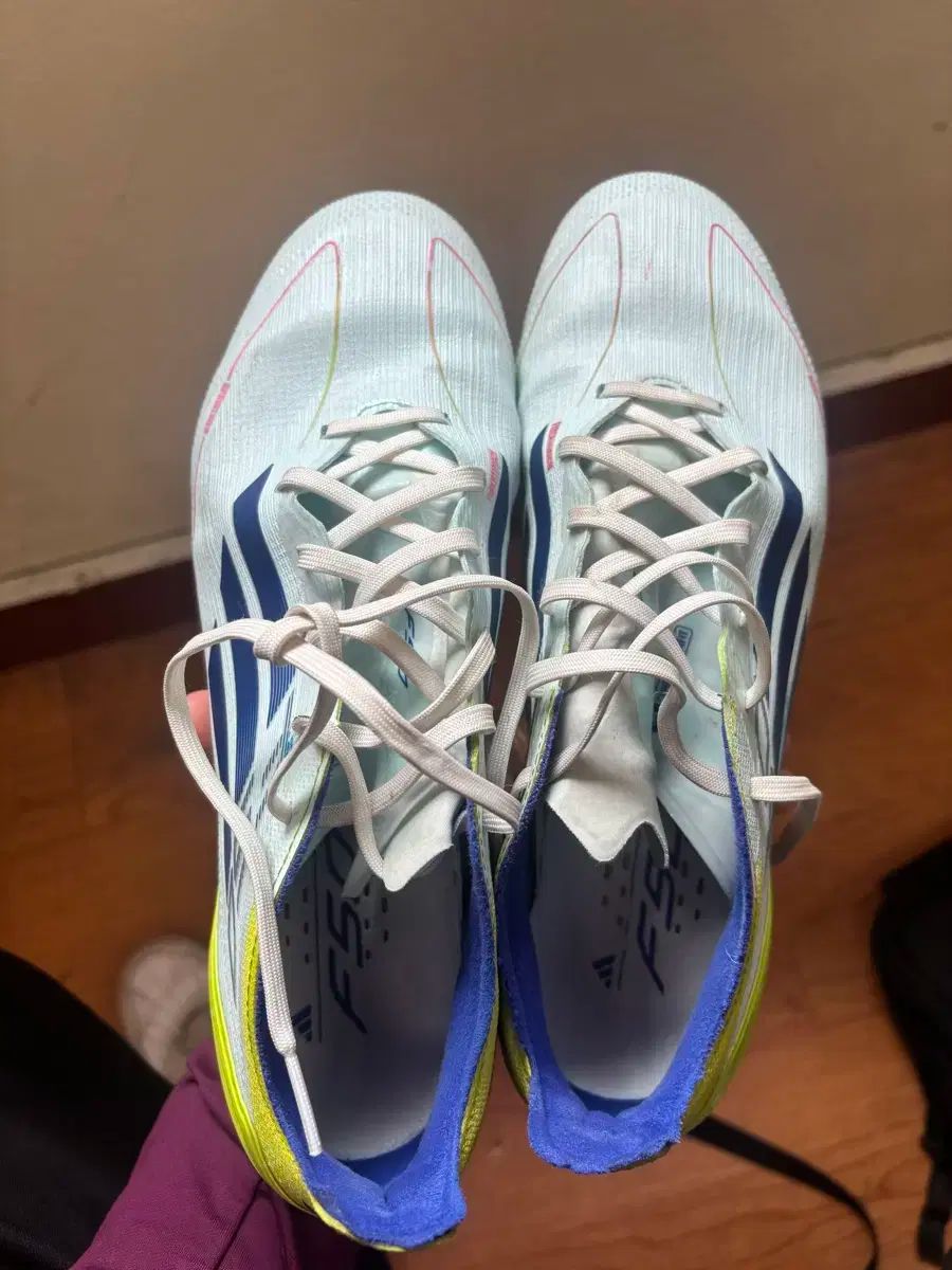 adidas アディダス