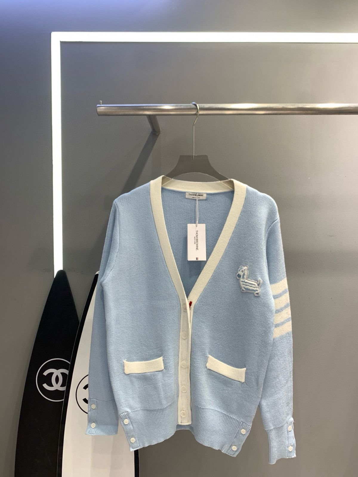 (美品/30日までセール)Thom Browneカーディガンネイビーサイズ5 美品)Thom Browneカーディガンネイビーサイズ5 Thom Browne