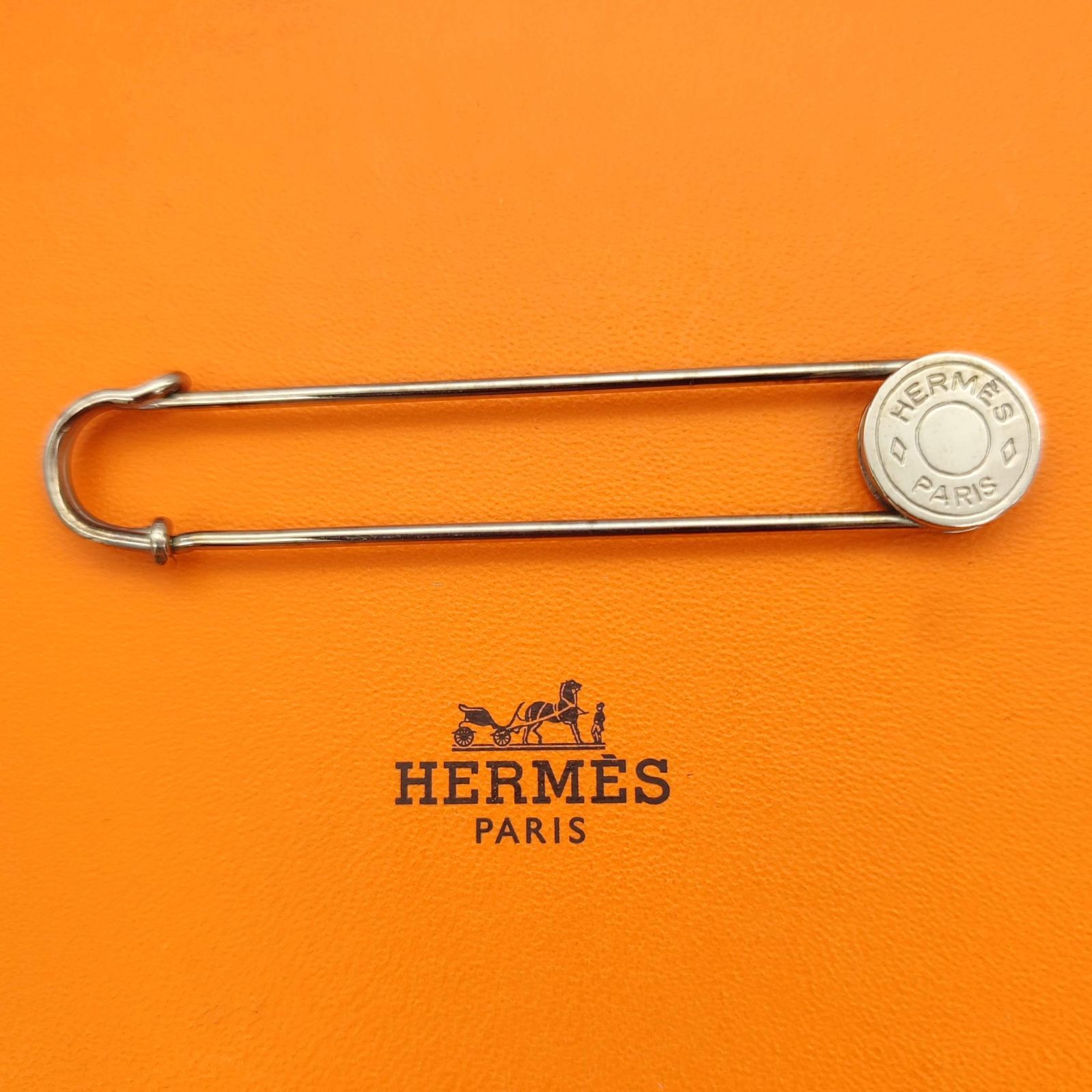 HERMES エルメス セリエ ピンブローチ シルバー - メルカリ