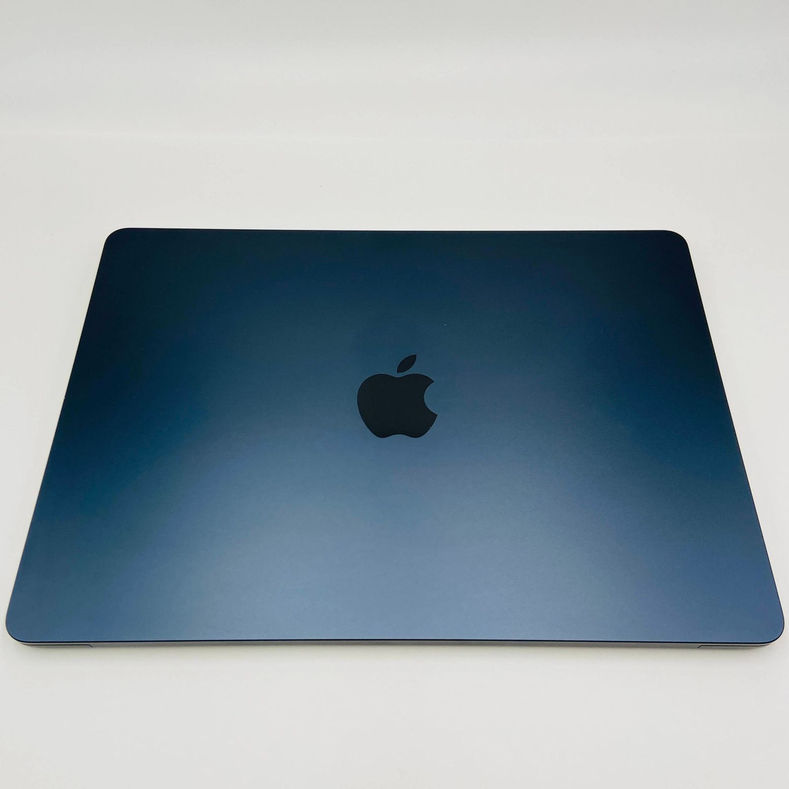 バッテリー最大容量100% Apple MacBook Air M2 2022 MLY33J/A 8GB SSD