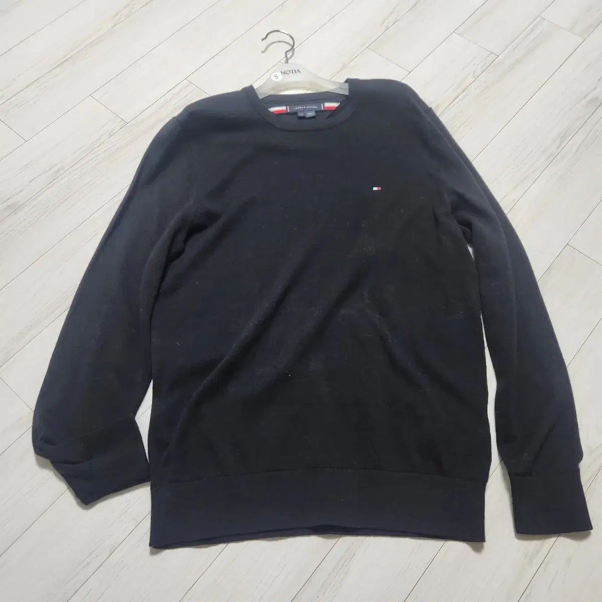 Tommy Hilfiger トミーヒルフィガー 黒 ニット M