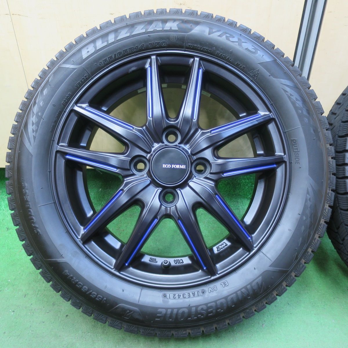 バリ溝！21年！キレイ！8.5分☆スタッドレス 155/65R14 ブリヂストン 