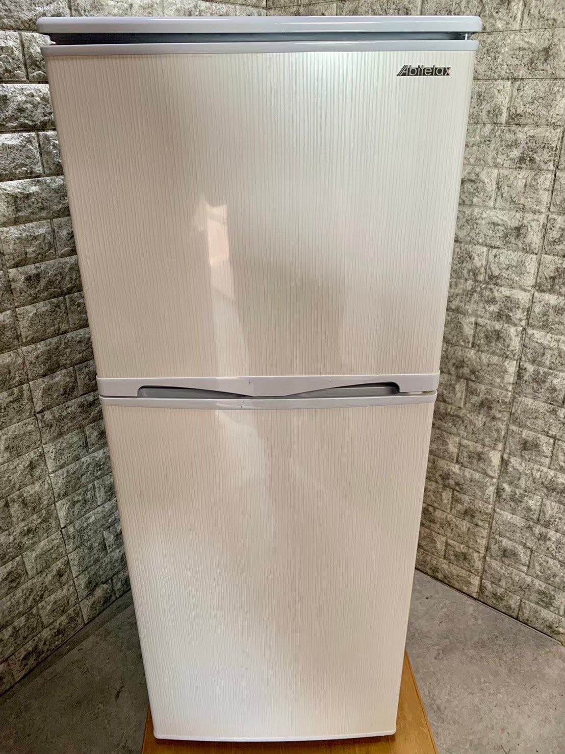 【スー様】大阪送料無料★3か月保障★2020年★AR-143E★IR-142 大阪限定配送☆3ヶ月保証☆冷蔵庫☆アビテラックス☆2018年☆2ドア☆AR
