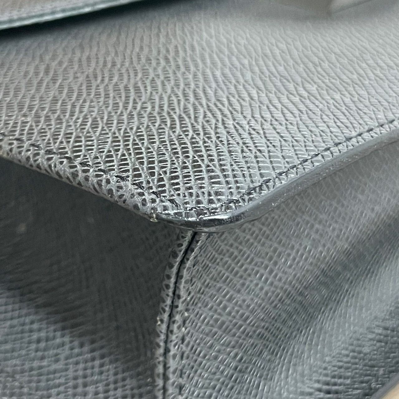 VUITTON