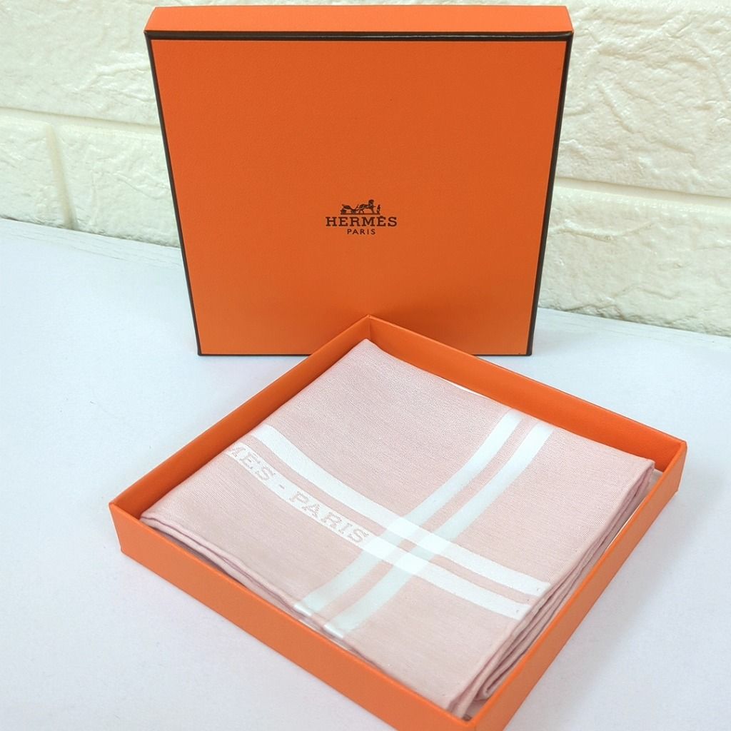 N HERMES エルメス ハンカチーフ ピンク ハンカチ 小物 綿100％ 楽天市場】【新品】エルメス HERMES ハンカチーフ ハンカチ