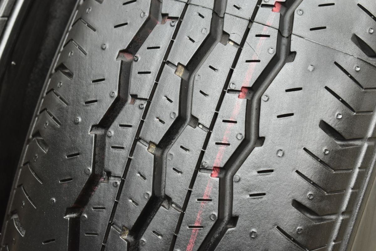 ハイエース純正　エコピア 15インチ タイヤセット ハイエース（ブローニィバン）純正 15インチタイヤホイールセット BS