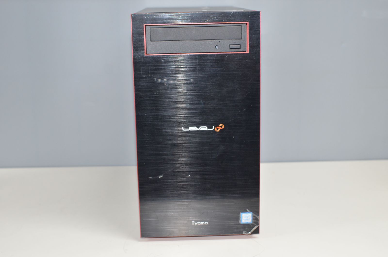 中古良品 IIYAMA ゲーミングデスクトップ/Win11/Intel Core i7 9700/SSD512GB/メモリ16GB/GTX1660Ti/DVDマルチ搭載 中古良品 IIYAMA ゲーミングデスクトップ/Win11/Intel Core i7 9700