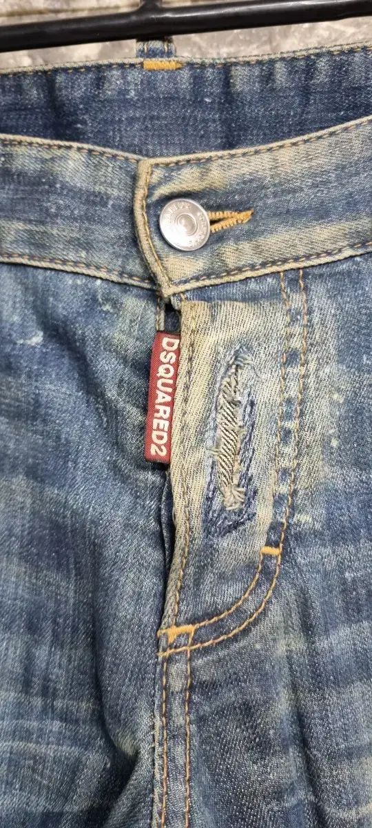 DSQUARED