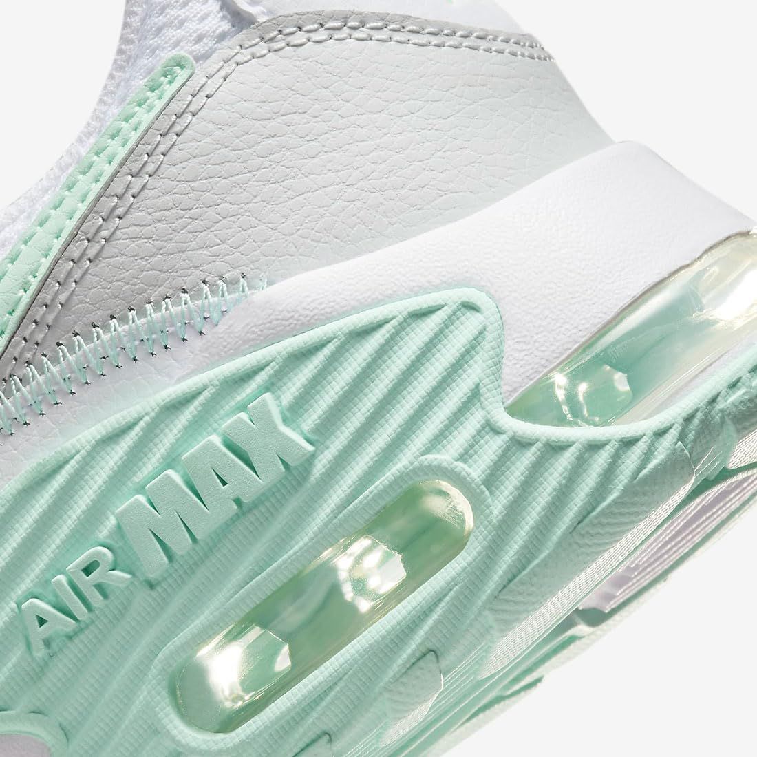 ナイキ] エア マックス エクシー W AIR MAX EXCEE ホワイト