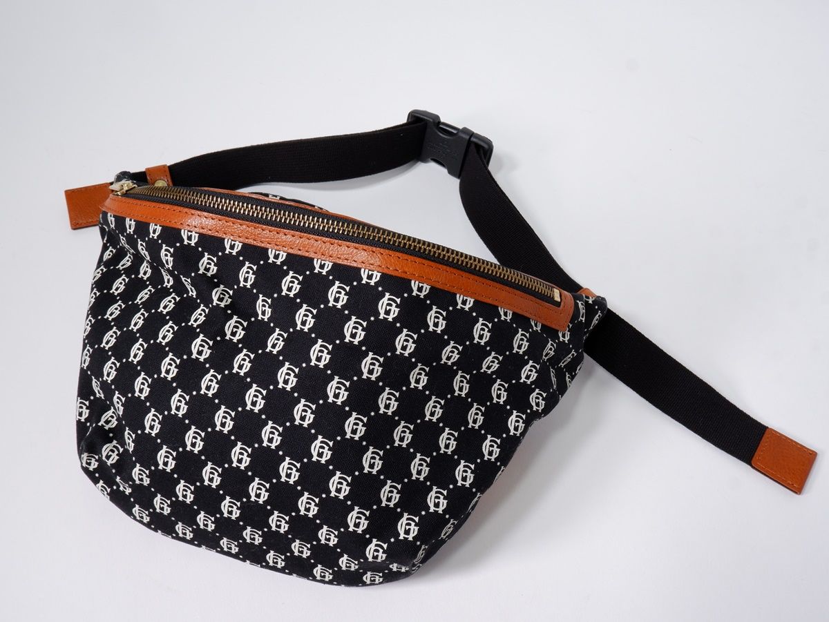 GLAD HANDグラッドハンド 10th Anniversary FAMILY CREST BODY BAGボディバッグ - MBGA77565
