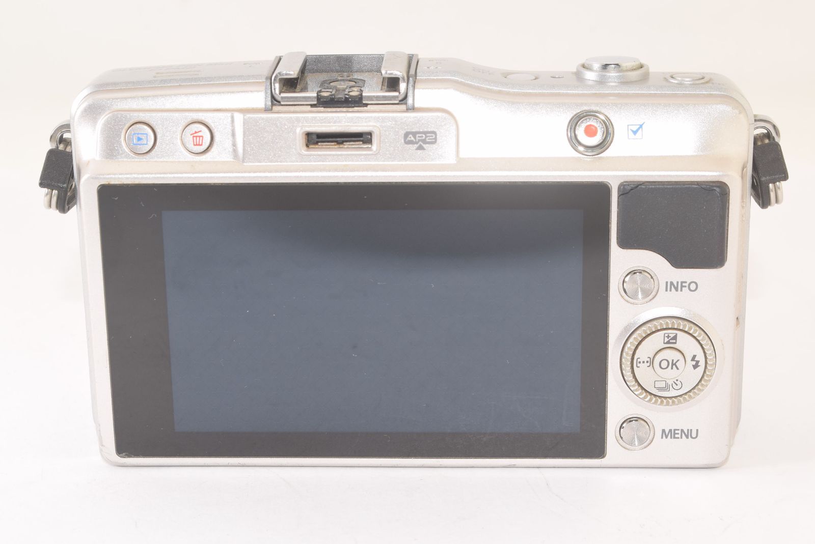 OLYMPUS オリンパス PEN Mini E-PM2 ボディ シルバー ショット数4428回 ミラーレス一眼カメラ J2504106