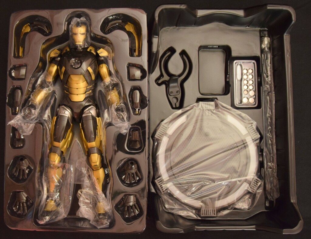 IRON MAN