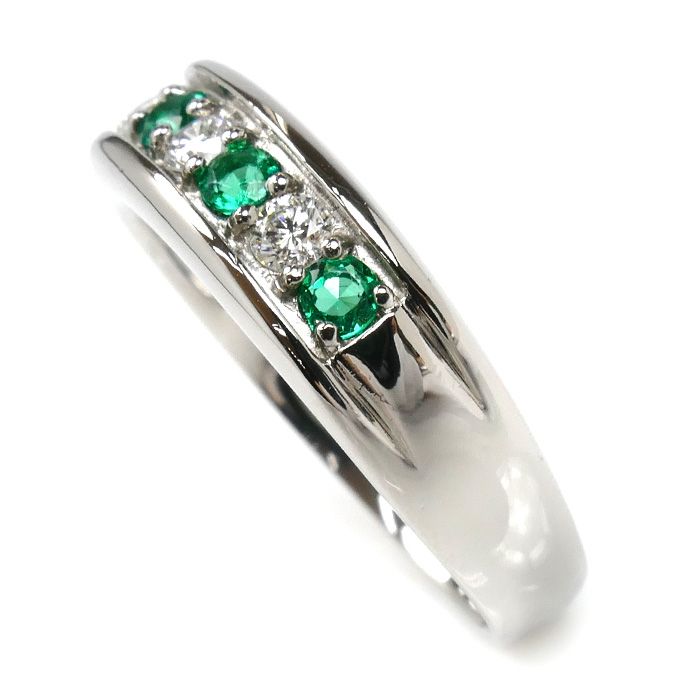 美品 Pt900 プラチナ リング 指輪 エメラルド 1.05ct ダイヤ 0.06ct