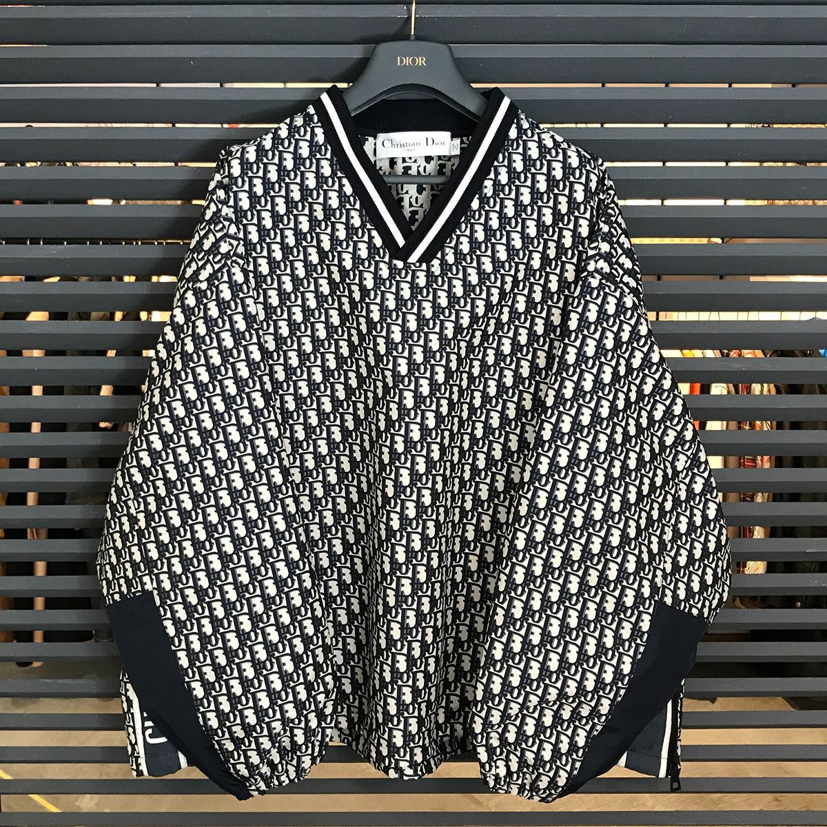 超美品 ディオール オブリーク プルオーバーアノラック ショートパンツ セット 超美品 ディオール オブリーク プルオーバーアノラック ショートパンツ