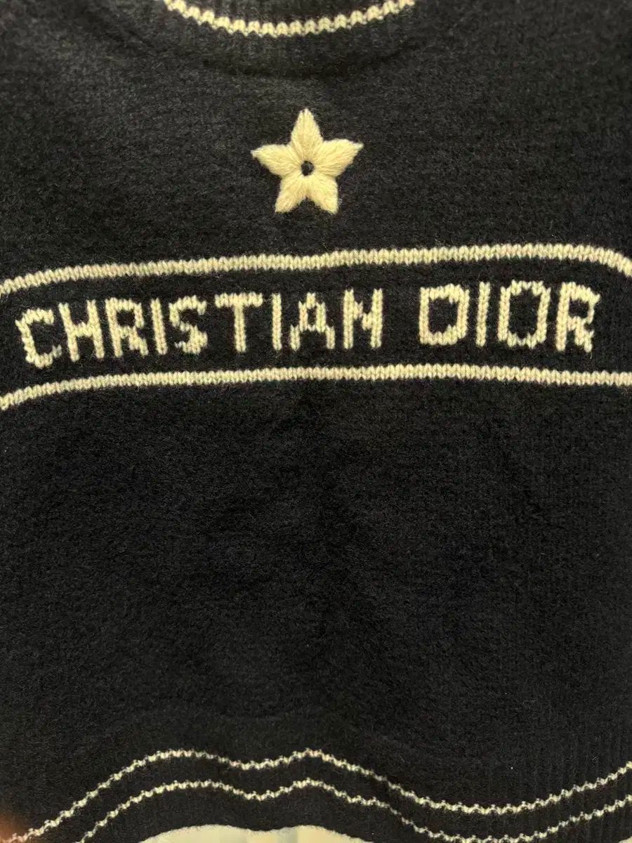 美品即完売ChristianDiorディオールデザインショートスリーブニット36 美品即完売ChristianDiorディオールデザインショートスリーブ