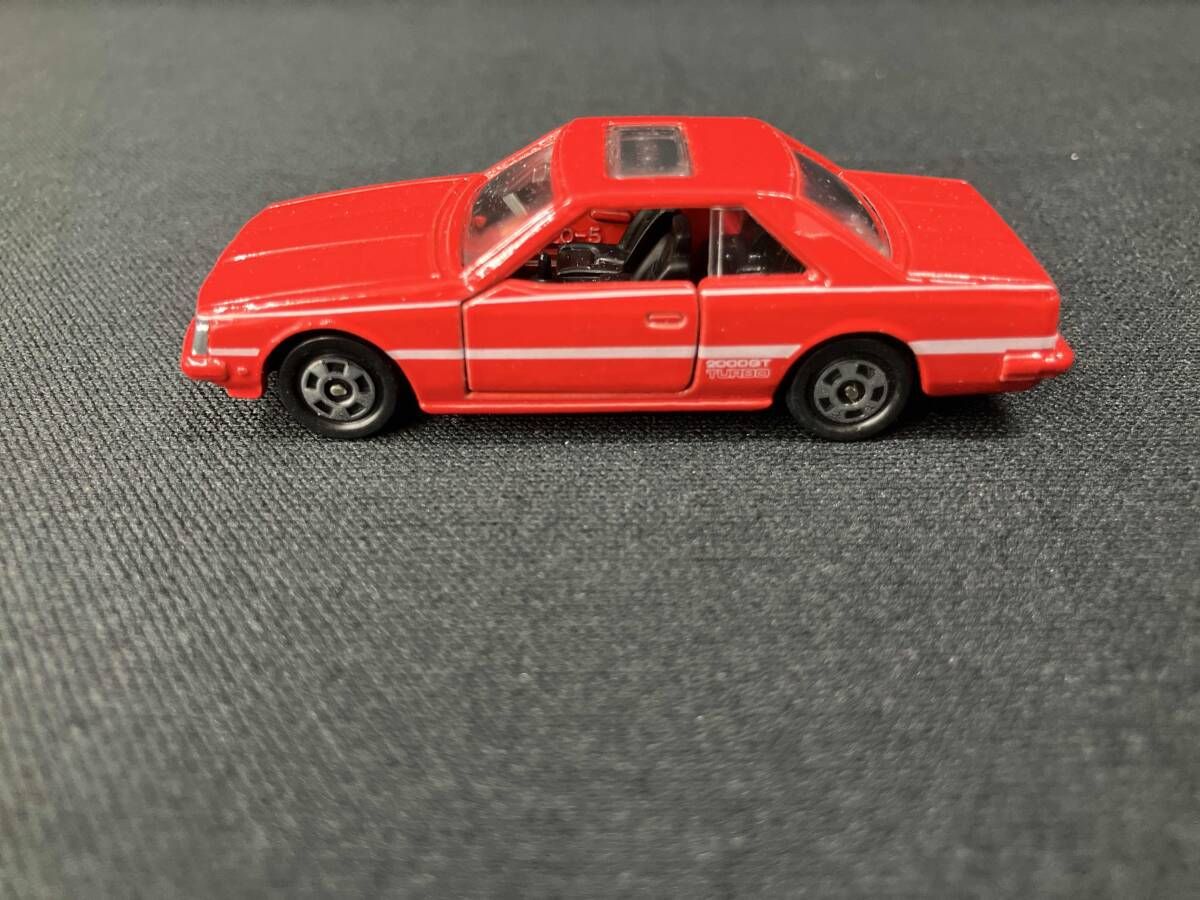 トミカ No.20 ニッサン スカイライン2000 タｰボGT-E・S(レッド