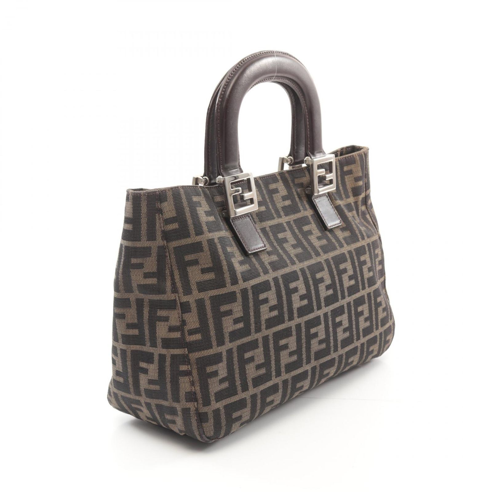 フェンディ FENDI