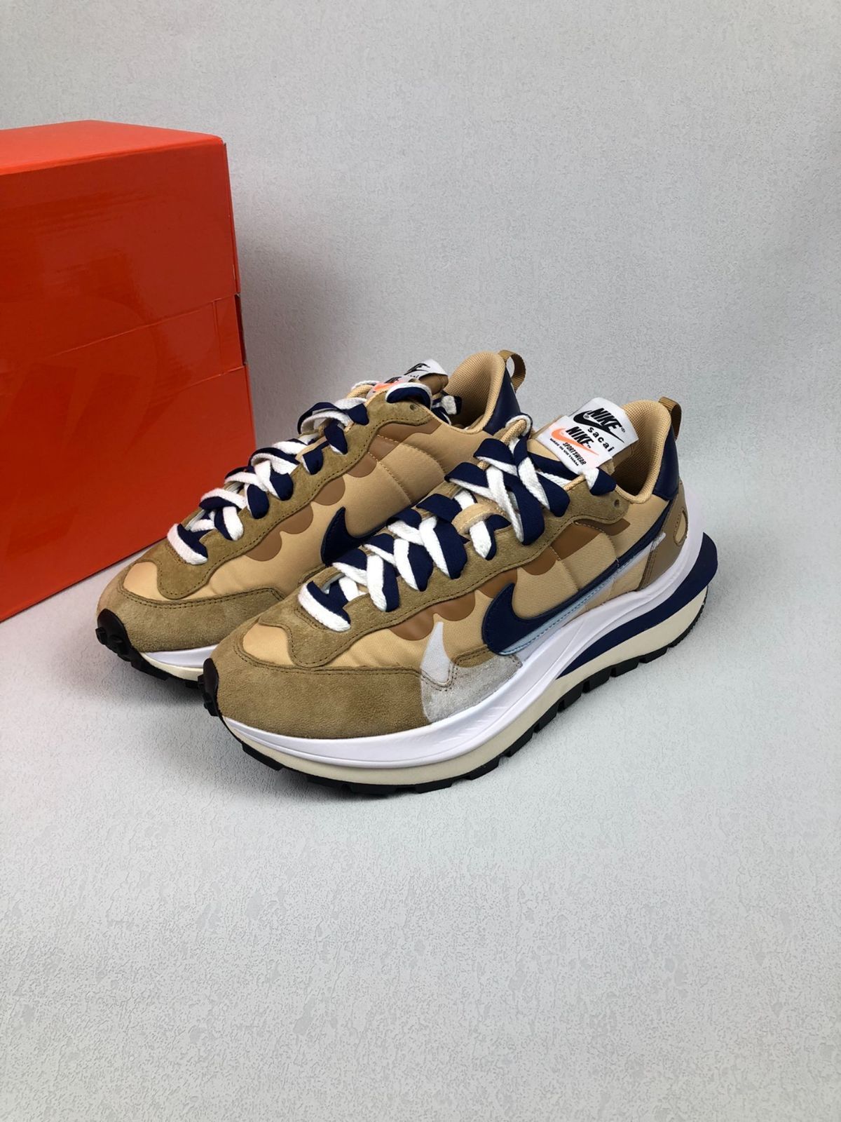 新品未使用 Sacai X NiKe vaporWaffle "SESAME/BLUE VOID-WHITE" DD1875-200 ヴェイパーワッフル　サカイ　ナイキ