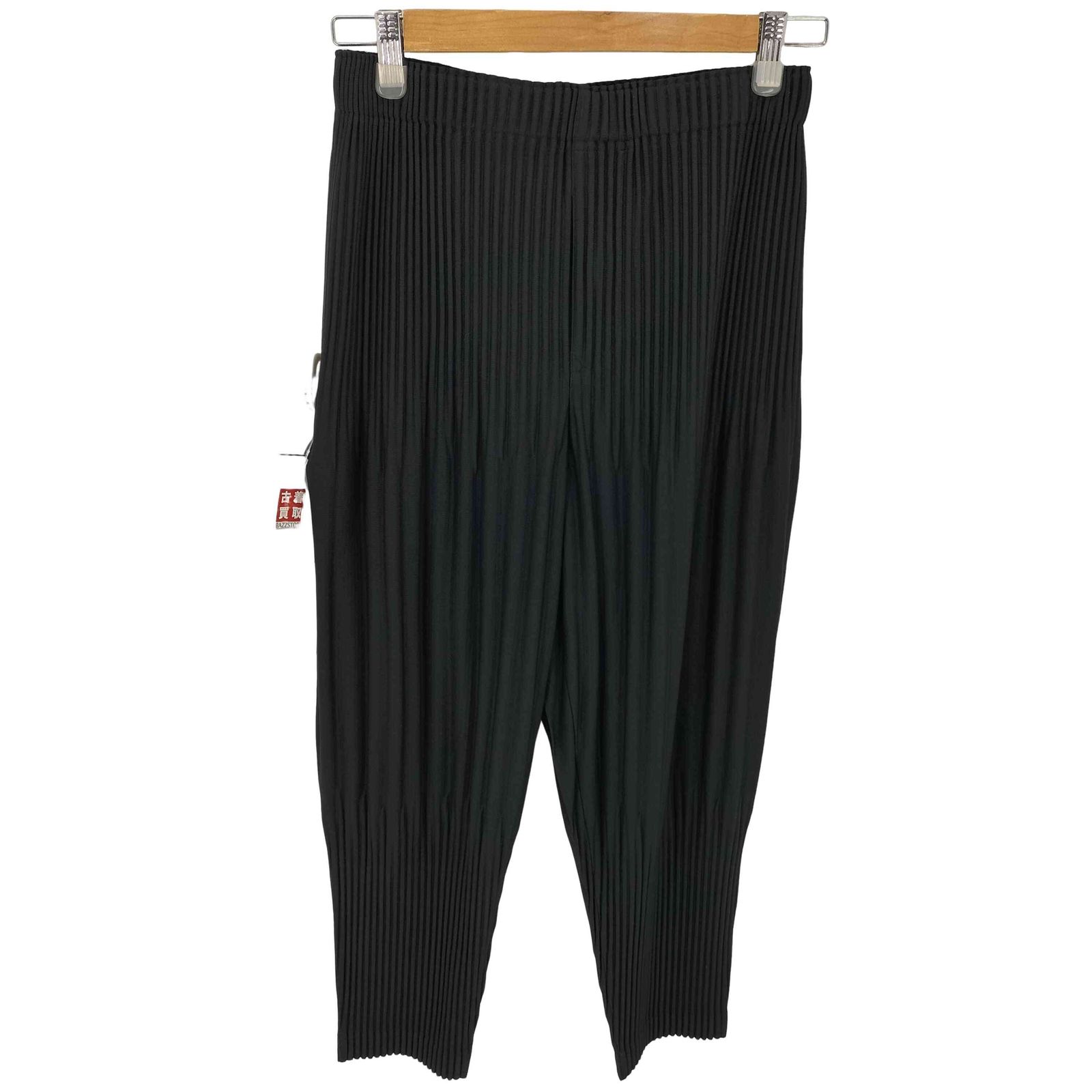 HOMME PLISSÉ ISSEY MIYAKE BASICS パンツ 黒 【公式通販】