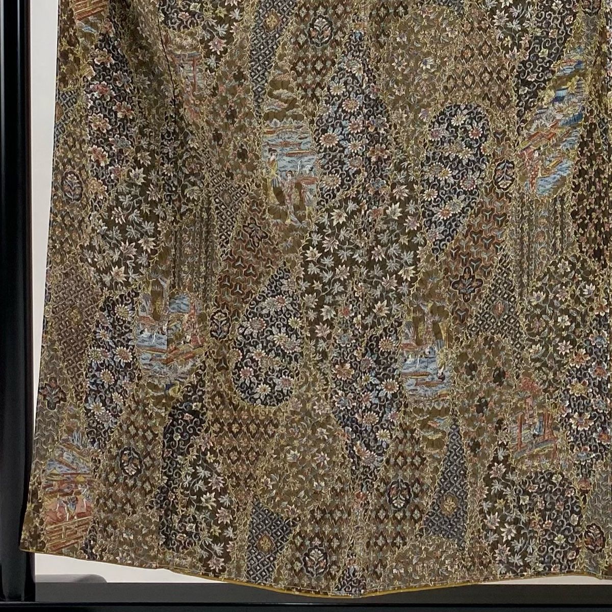 小紋 身丈155cm 裄丈61cm S 袷 二代目 更甚 鈴乃屋 落款 更紗 縮緬 茶色 正絹 秀品