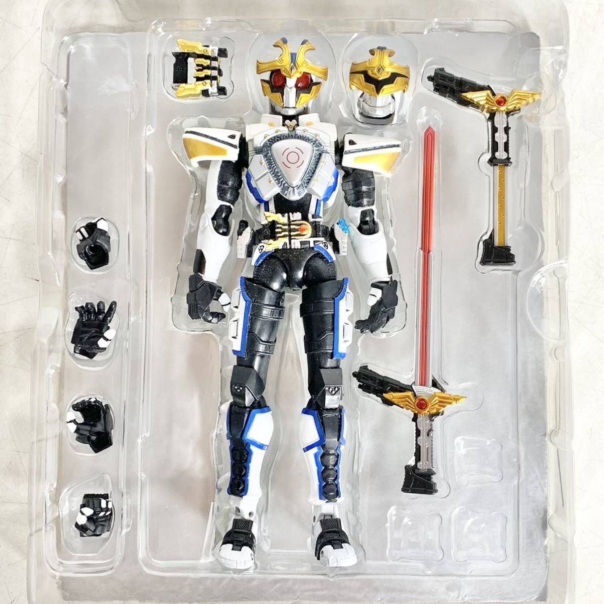 仮面ライダーキバ　仮面ライダーイクサ　フィギュアセット 仮面ライダーイクサ 仮面ライダーキバ S.H.Figuarts フィギュ