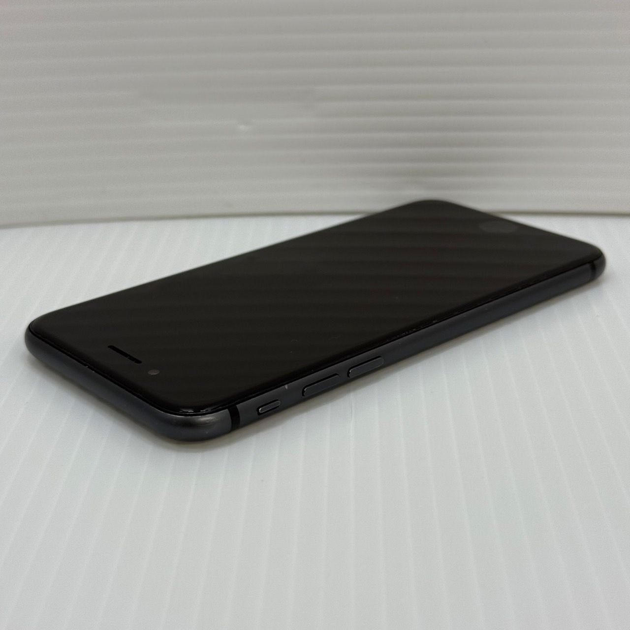 ☆SIMロック解除済☆iPhone8 スペースグレー64GB（MQ782J/A）☆※0331