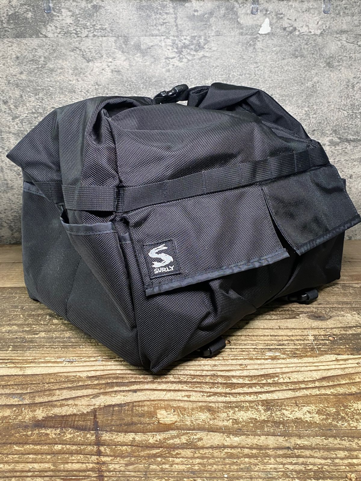 IX349 サーリー SURLY porteur house bag 2.0 ハンドルバッグ 黒