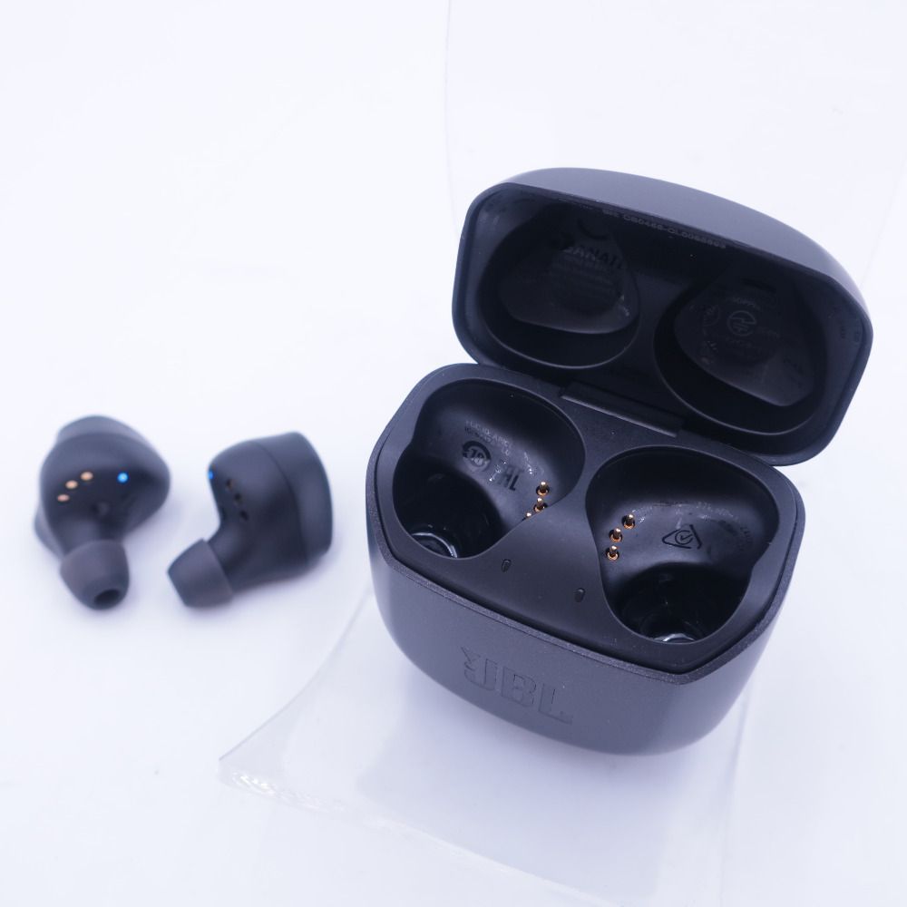 JBL CLUB PRO+ TWS ハイブリッドノイズキャンセリング ワイヤレ… JBL