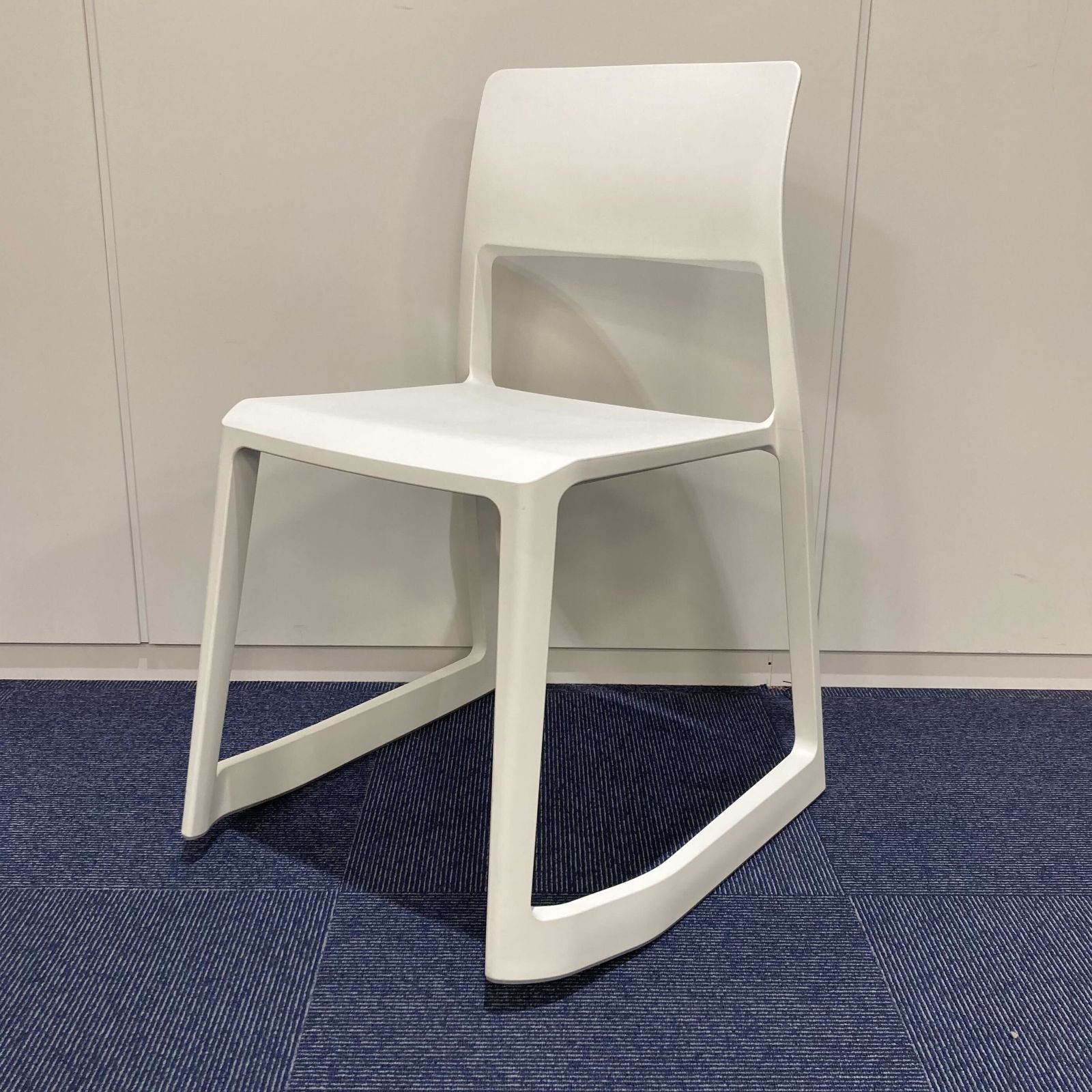 A Tip Ton ティプ トン 440-230-04 vitra ヴィトラ