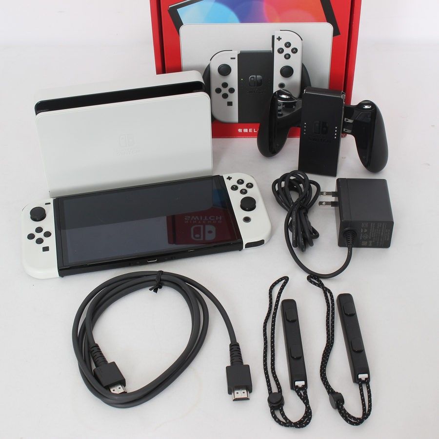 任天堂 - 任天堂スイッチ Nintendo Switch 有機ELモデル HEG-S-KAAAA ホワイト マリオカートソフト付【美品】12404K116 任天堂 Nintendo Switch (有機ELモデル) HEG-S-KAAAA [ホワイト