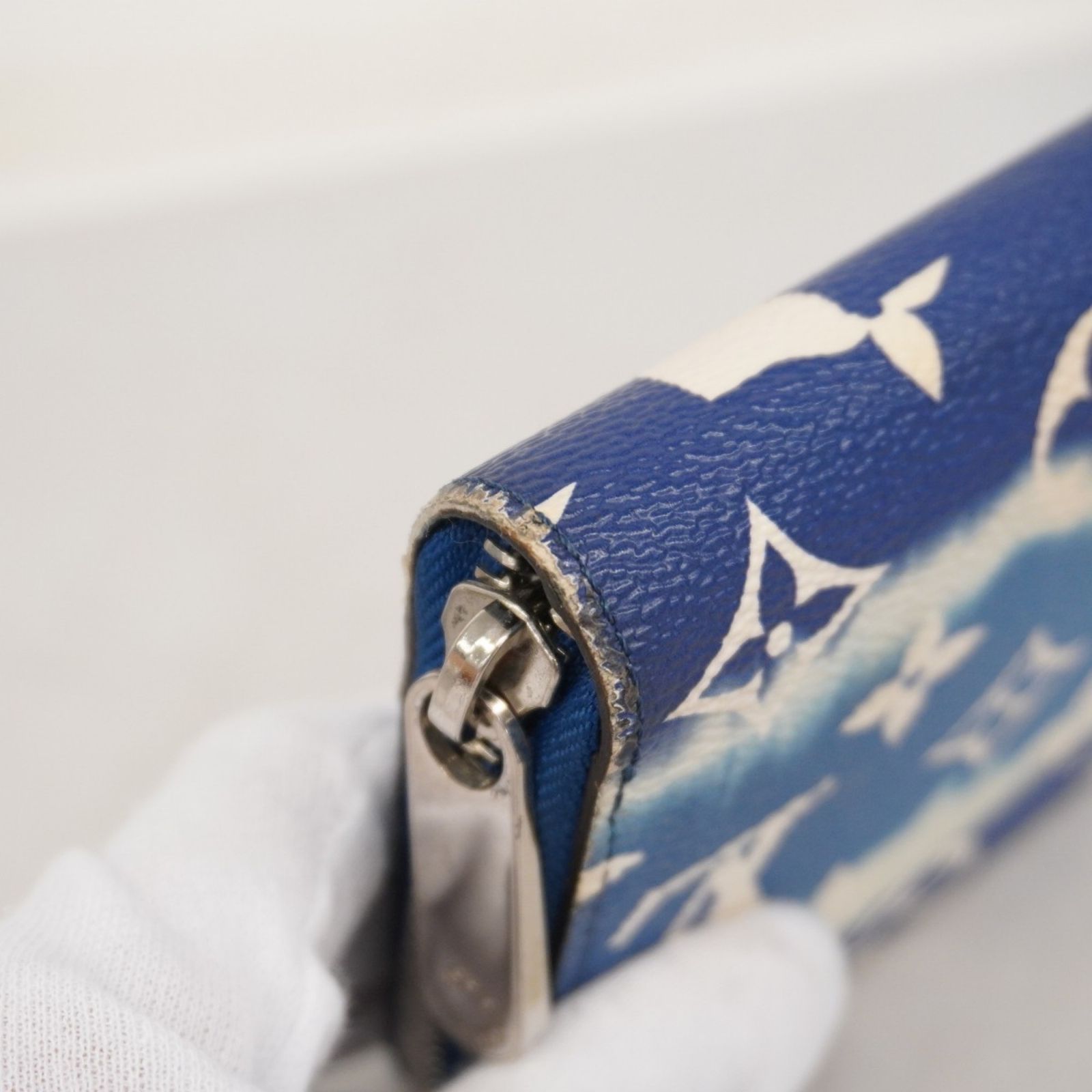 ジッピーウォレット M68841