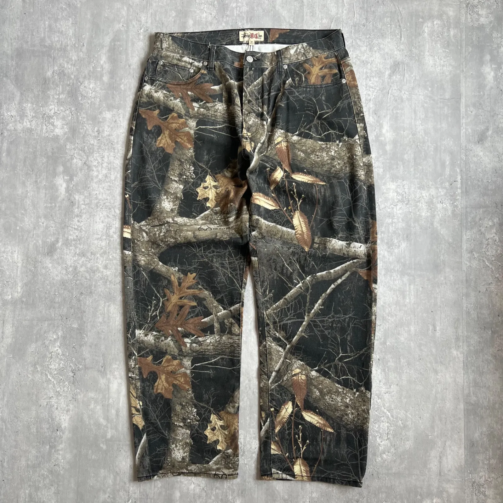 2025年最新】stussy big ol' jean realtreeの人気アイテム - メルカリ