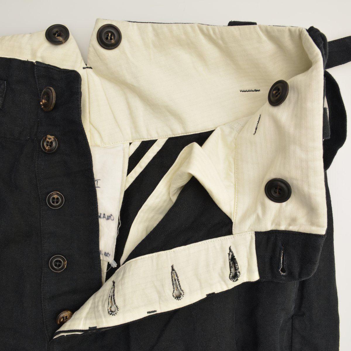 john alexander skeltonパンツ 中古・古着通販】JOHN ALEXANDER SKELTON (ジョン
