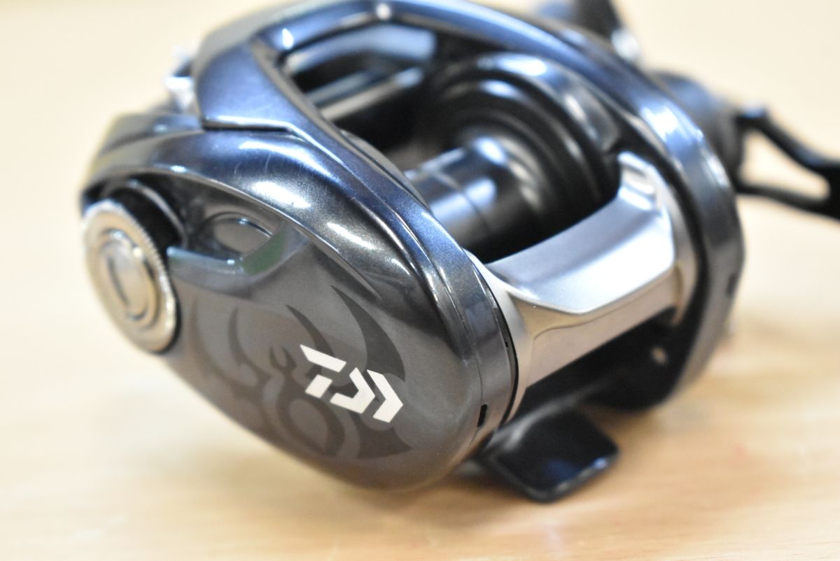 ダイワ 20 高品質 タトゥーラ SV TW 103SH ベイトリール 右ハンドル
