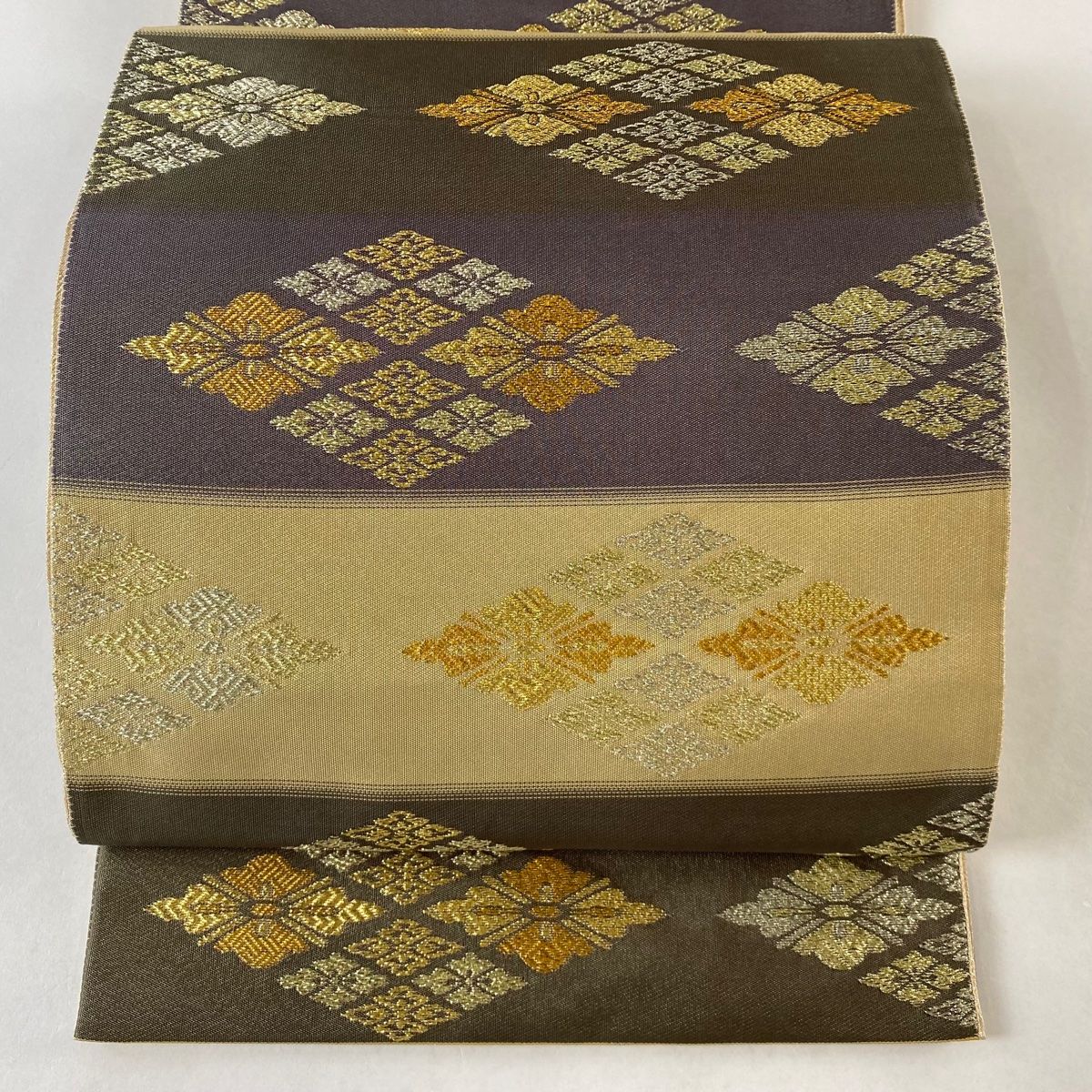 袋帯 名品 関西仕立て 花菱 段縞 金糸 刺繍 ベージュ 六通 正絹
