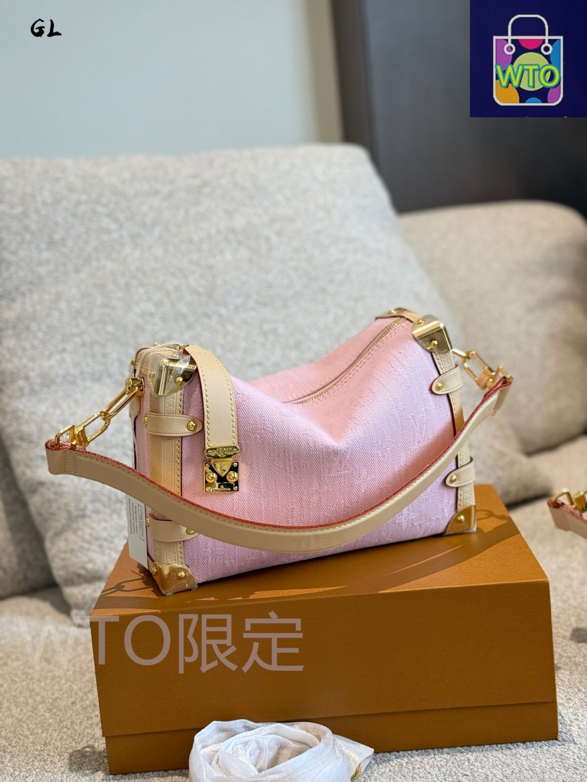 [SALE]ヴィトン Vuitton サイドトランク MM トープ 今日特価】Louis Vuitton New Soft Box Bag Side Trunk Medium