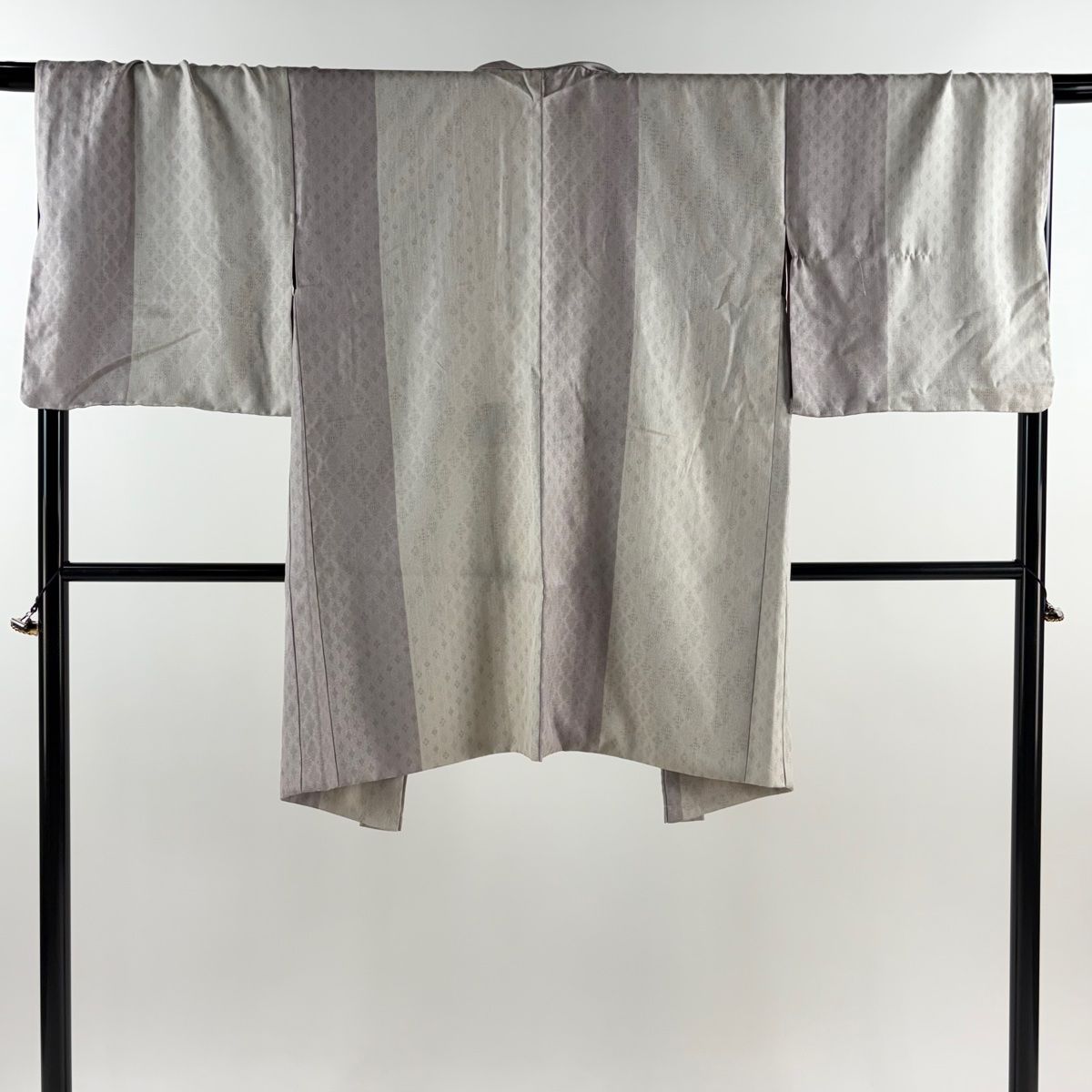 羽織 身丈95.5cm 裄丈69cm L 花菱 縞 薄紫 正絹