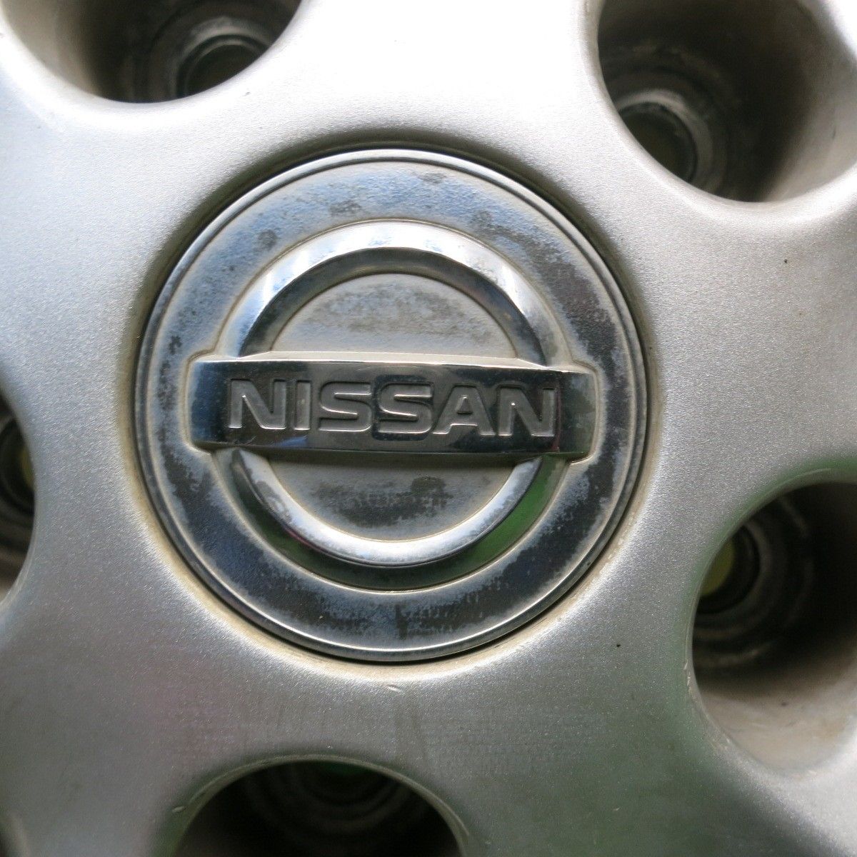 L33
