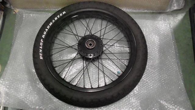 スズキ グラストラッカー フロントホイール タイヤ ビックボーイ