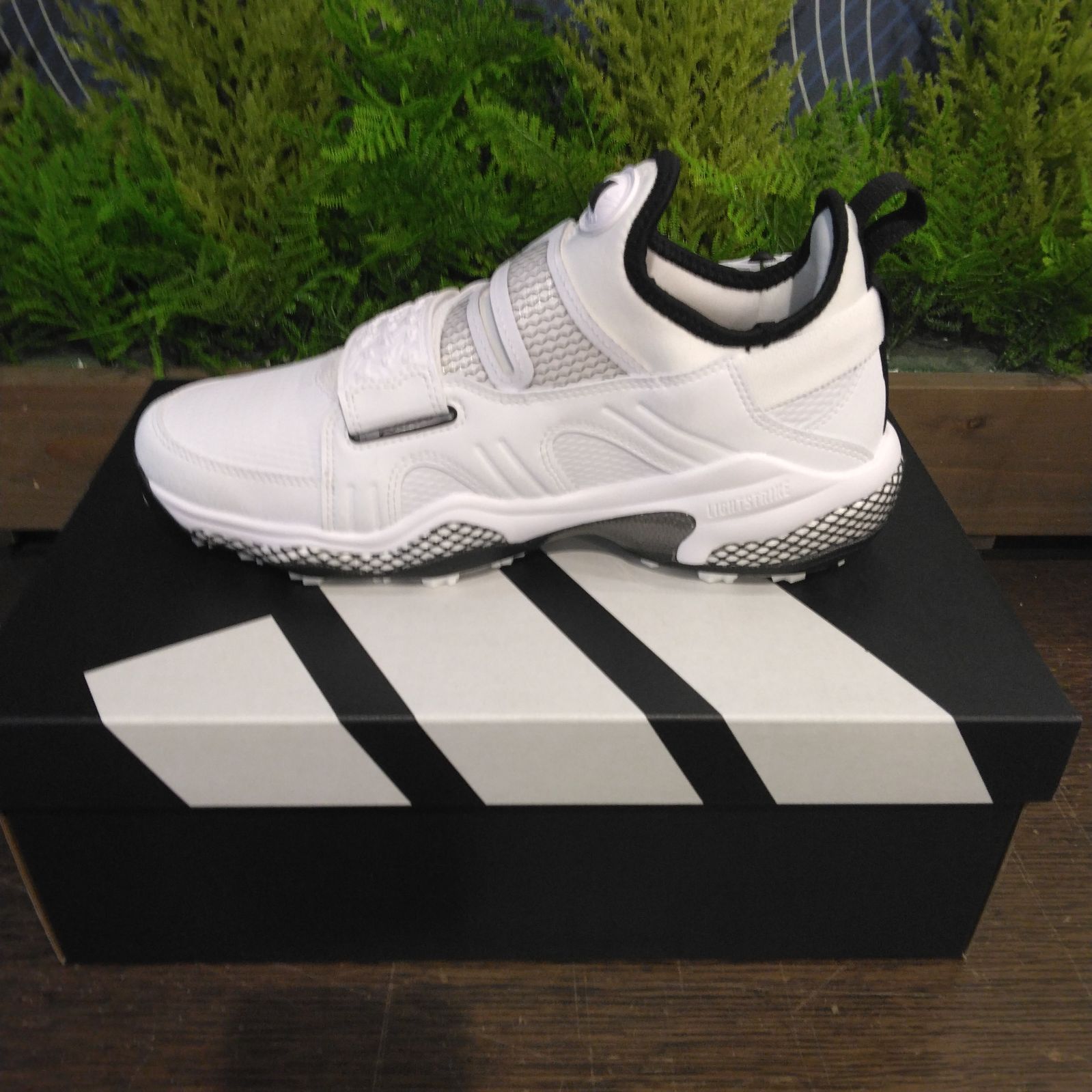 新品未使用adidas ゴルフシューズ メンズ ホワイト サイズ27.5センチ adidas アディダス ゴルフ シューズ メンズ ゴルフシューズ 靴